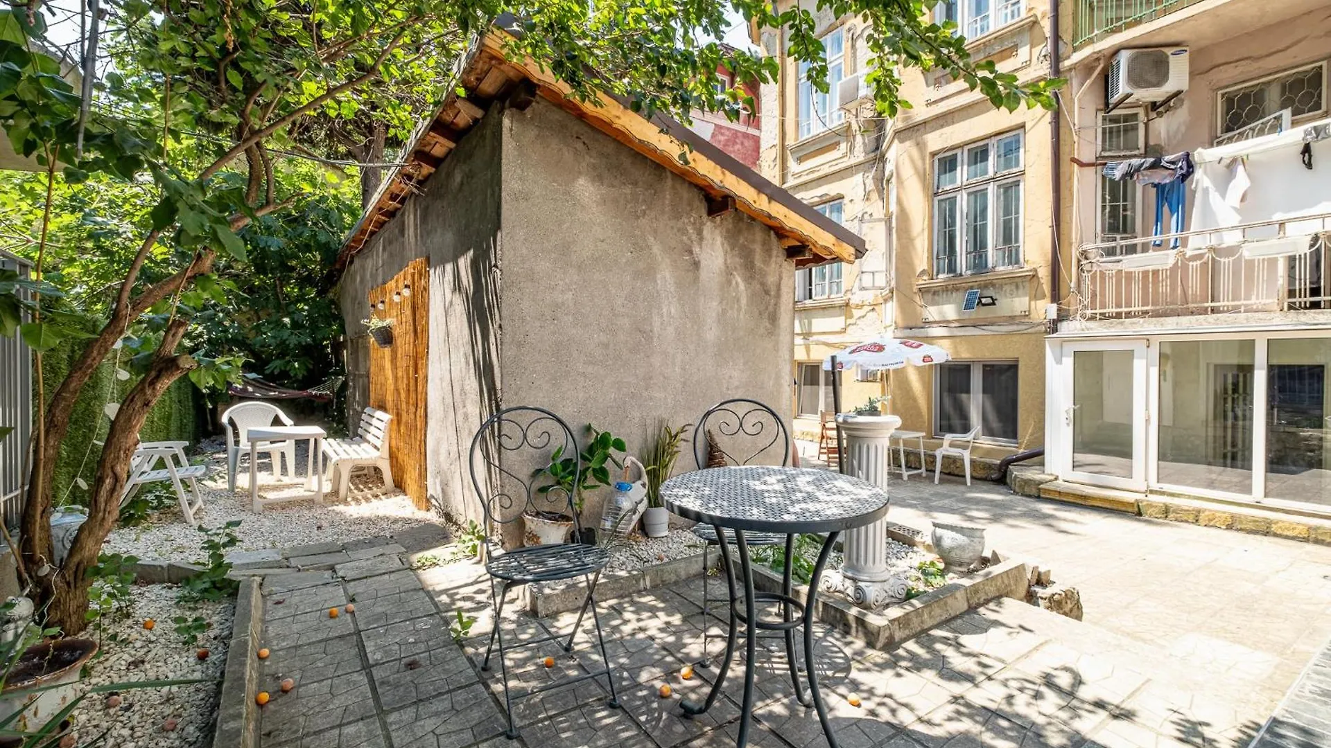 Charming Aquamarine Getaway Apartment Varna